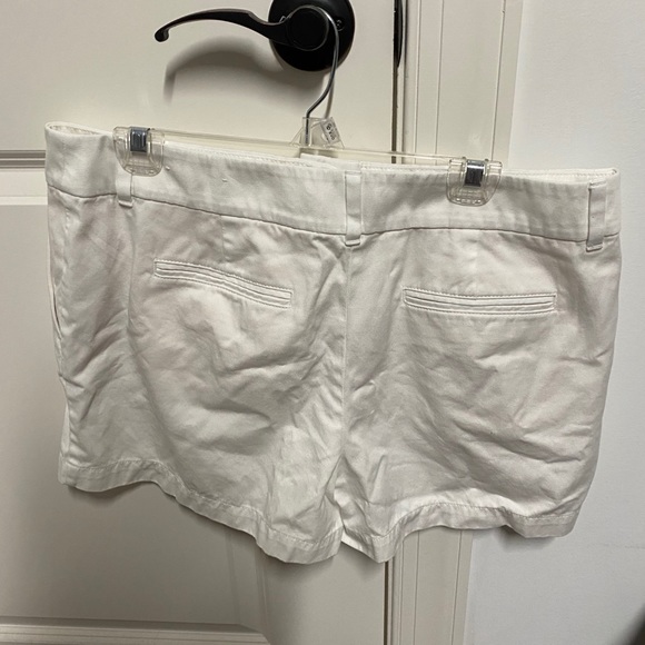 Women’s Loft shorts - Picture 3 of 7